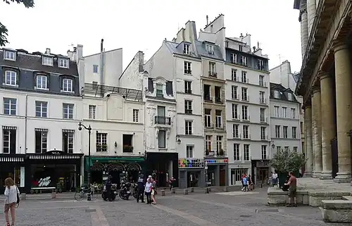 Maisons du XVIIe&nbsp;siècle, côté rue Coquillière.