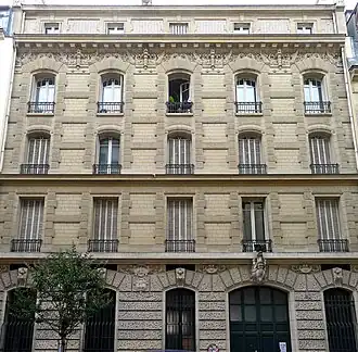 Façade.
