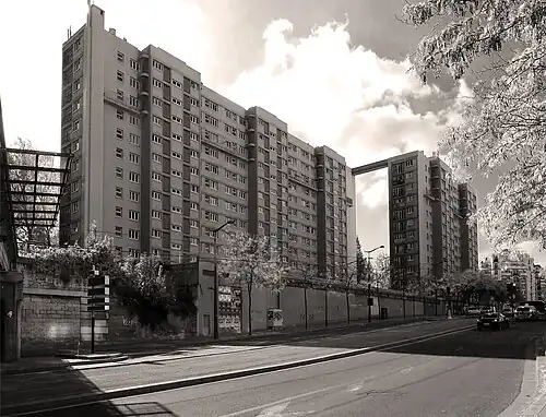 Boulevard Lefebvre à proximité de la porte Brancion.
