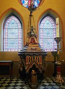 Baptistère.