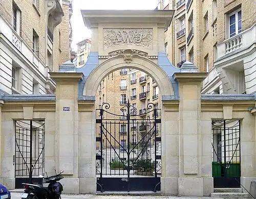 Entrée du no&nbsp;205.