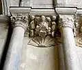 Colonnes.