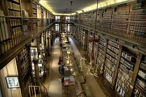 La bibliothèque de l'Institut de France.