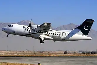 AP-BHO, l'appareil impliqué dans l'accident, ici à l'aéroport international de Quetta en janvier 2011.