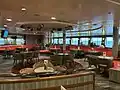 Le bar principal, situé au milieu du pont 7.