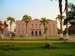 Hôtel de ville.