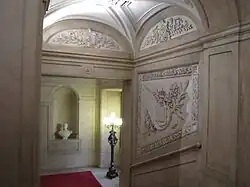 Le grand escalier.
