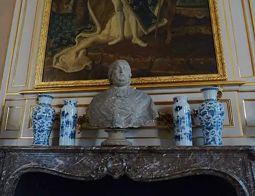 Armand Gaston Maximilien de Rohan, buste dans la bibliothèque du palais Rohan à Strasbourg.