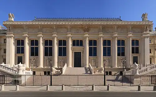 Façade rue de Harlay, entrée de la cour d'assises (photo prise en 2011).