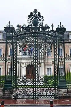 Niel : la grille d'entrée.