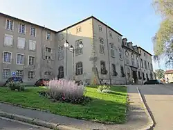 Le palais abbatial.
