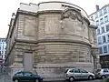 Arrière de l'édifice, rue Aimé-Collomb