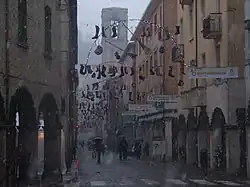 Centre d’Urbania avec tour du Palais Ducal.