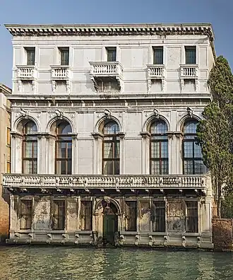 Palais Secco Dolfin  à Dorsoduro