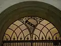 Le blason des Ginori sur la grille.