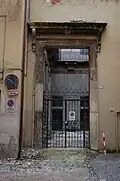 Portail d'entrée, témoignage restant de l'édifice d'origine