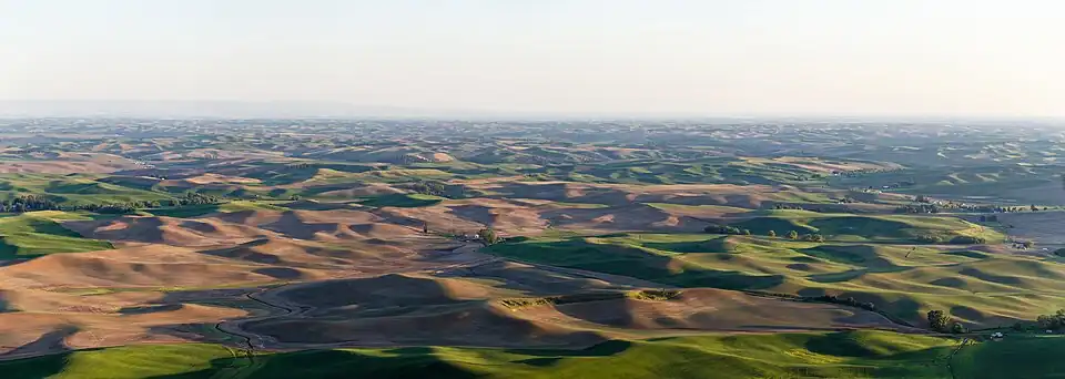 Vue panoramique un soir de printemps
