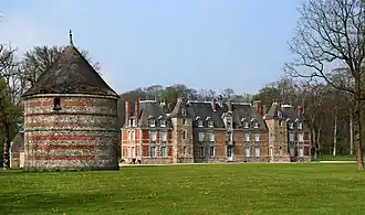 Le château, parc et colombier, Inscrit MH (1975).
