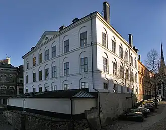 vänster
