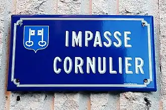 Panneau de l'impasse Cornulier, orné du blason de Mont-de-Marsan