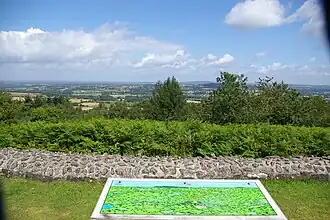 Panorama depuis le sommet du Montaigu, qui culmine à 291&nbsp;mètres.