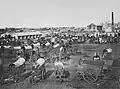 La place du 11-Septembre à Buenos Aires avec un rassemblement de gauchos, 1865.