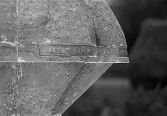 Le nom d'Adolf Opálka est gravé sur un monument des Jephson Gardens&nbsp;(en), à Royal Leamington Spa, où l'armée tchécoslovaque en exil avait ses quartiers pendant la Seconde Guerre mondiale