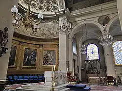 Chœur et orgue.