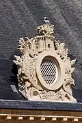Lucarne ornée.