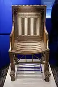 Fauteuil de Toutânkhamon incrusté d'ébène et d'ivoire