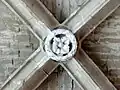Clé de voûte de la 2e travée.