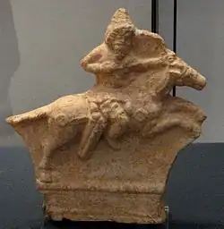 Cavalier parthe armé d'un arc, Ier – IIIe siècles. British Museum.