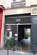 Entrée rue des Gravilliers.