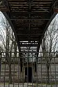 Passerelle vue de dessous.