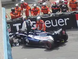 Photo de Pastor Maldonado après son accrochage à Monaco