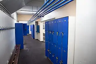 Les vestiaires.