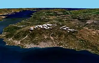 Image de synthèse du Panachaïkó depuis le nord-ouest surplombant l'agglomération de Patras.