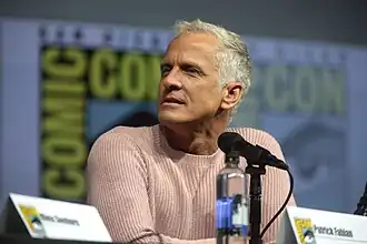 Patrick Fabian (Phil)