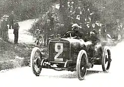 Paul Zuccarelli vainqueur de la Coupe des Voiturettes 1910 à Boulogne sur Hispano-Suiza type Alphonse XIII.