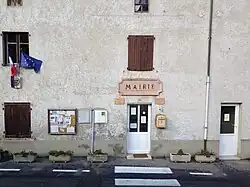 La mairie.