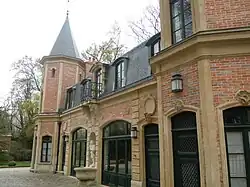 Pavillon d'entrée.