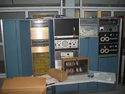 Un mini-ordinateur PDP-7