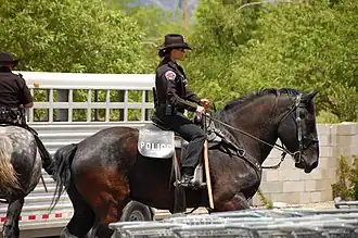Par la police montée des États-Unis, 2008.