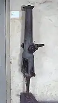 Pierrier à boîte saisi par la France à Constantine en 1837 ; calibre 72 mm, longueur 140 cm, poids 110 kg.