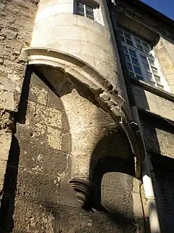 Façade sur rue.