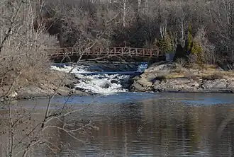 La rivière Shawinigan traverse la ville avant de se jeter dans le Saint-Maurice.