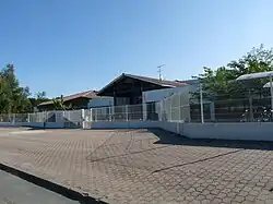 Le collège.