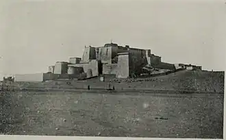 le Dzong en 1904, au moment de l'arrivée des troupes britanniques