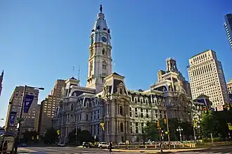 photo de l'hôtel de ville de Philadelphie, ciel bleu