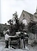 Vanneurs à Sainte-Avoye (photographie de Philippe Tassier, vers 1910).